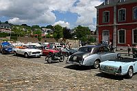 Oldtimerfreunde Zülpich: Jubiläumsfahrt - Innenhof der Abtei in Stavelot